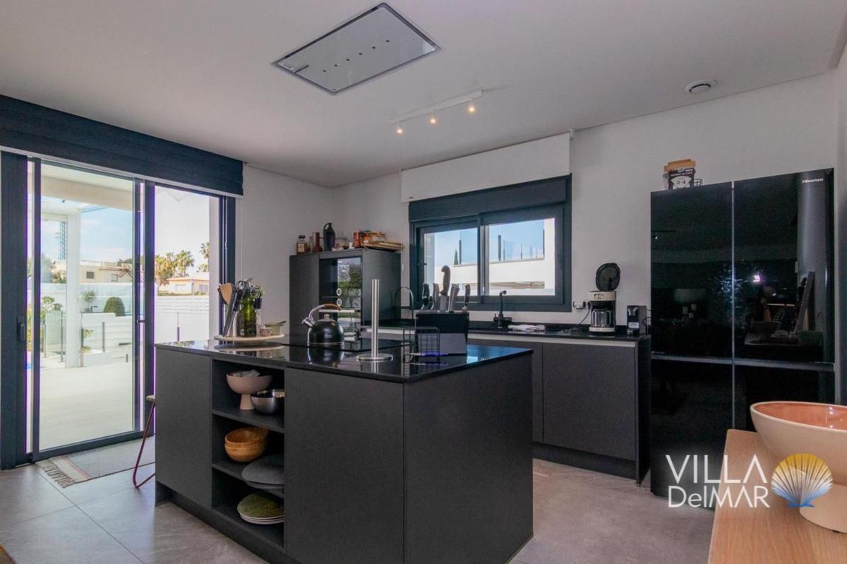 Properties for sale and rent in Spain photo 4
