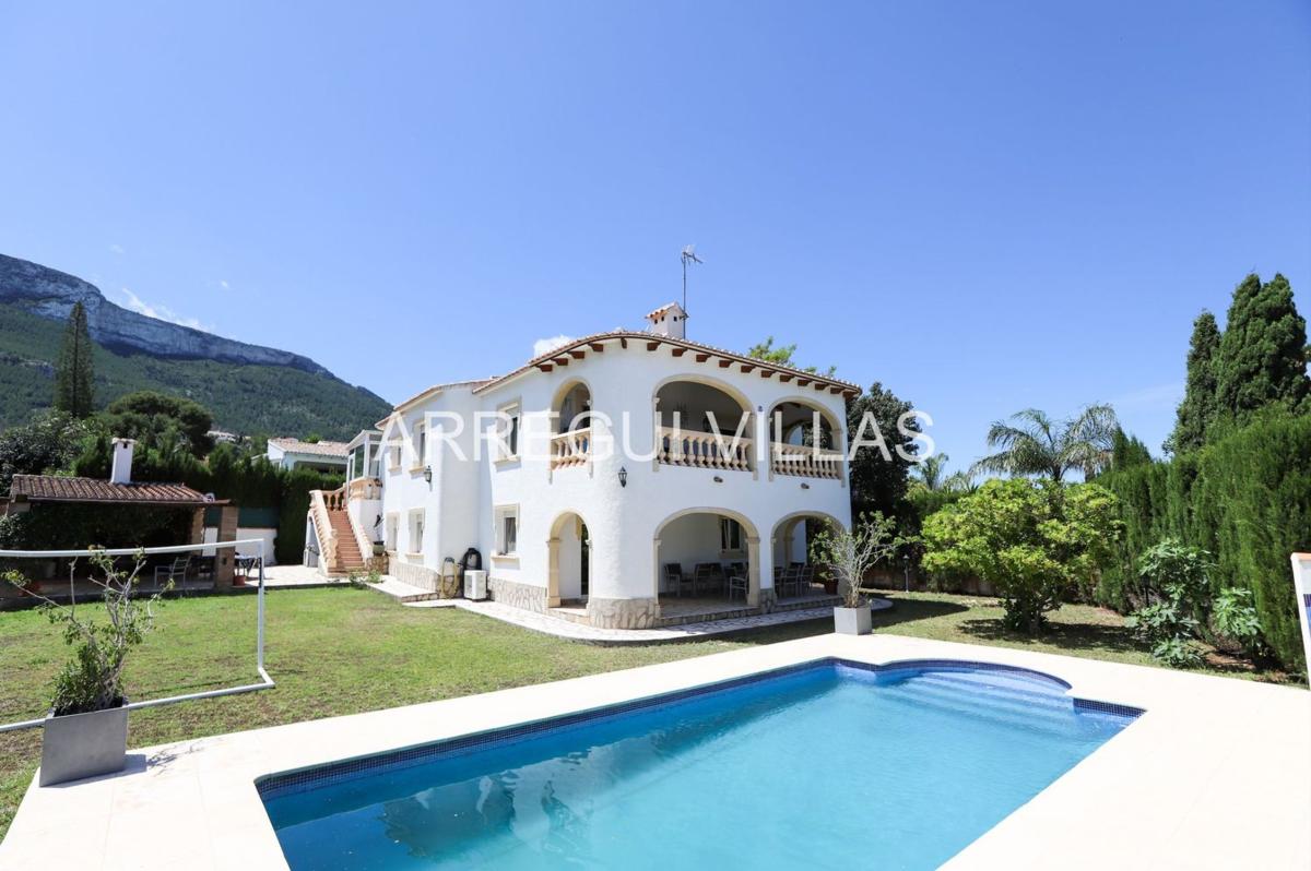 Properties for sale and rent in Spain photo 1