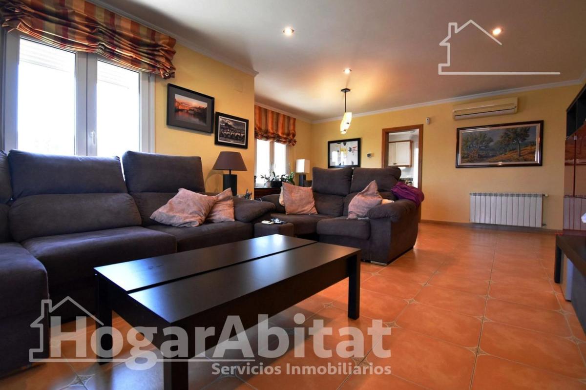 Properties for sale and rent in Spain photo 5