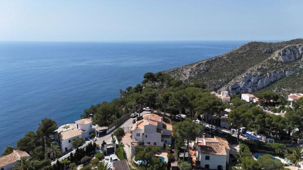 Chalet independiente en venta en Casa o chalet en La Granadella - Costa Nova, Jávea/Xàbia, Jávea/Xàbia
thumbnail 2