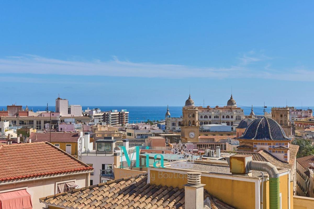 Propiedades en venta y alquiler en España photo 1