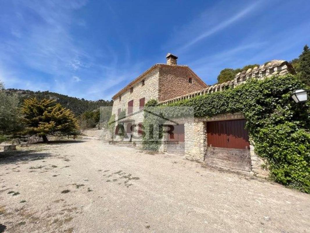 Propiedades en venta y alquiler en España photo 3