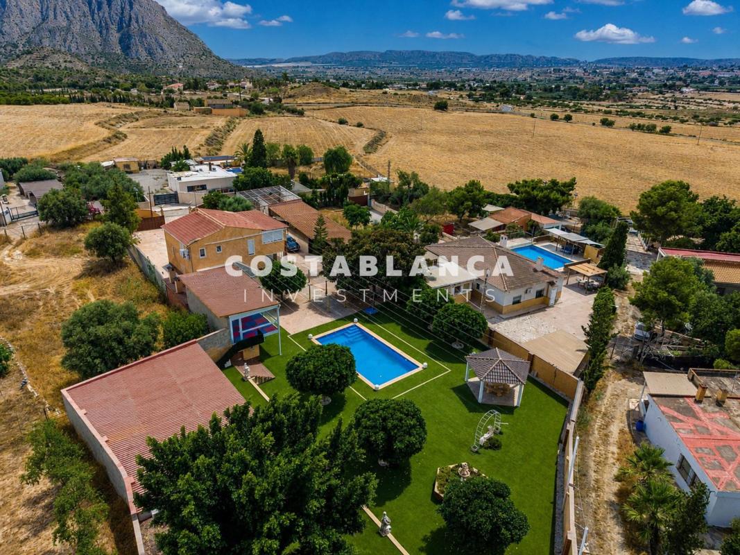 Sprzedaż niezależnego domku jednorodzinnego w  Casa o chalet en Diseminado el Rebolledo, Rebolledo, Rebolledo photo 2