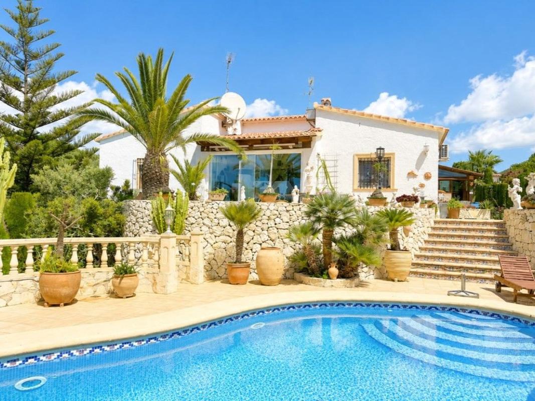 Properties for sale and rent in Spain photo 2