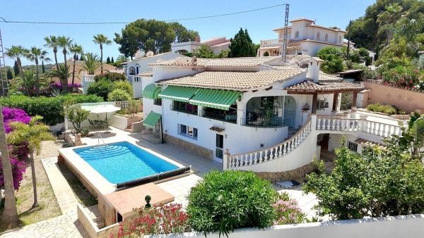 Casa o chalet independiente en Pinar de Advocat-Cometa, Moraira photo 1