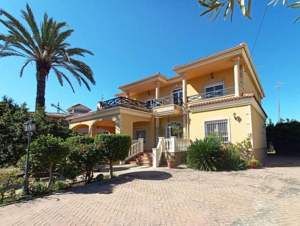 Casa o chalet independiente en Ciudad Jardín, Elche / Elx photo 1
