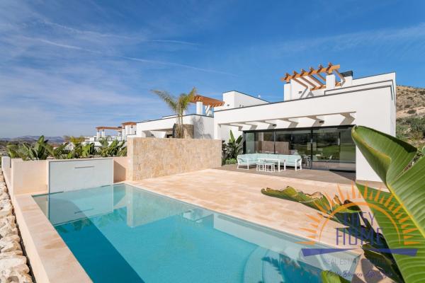 Casa o chalet independiente en Calle Dublin, Monforte del Cid photo 1