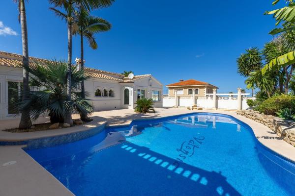 Casa o chalet independiente en Calle Parra, 3, El Montgó, Denia photo 1