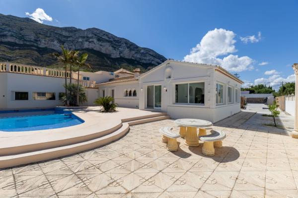 Casa o chalet independiente en Calle Parra, 3, El Montgó, Denia photo 4