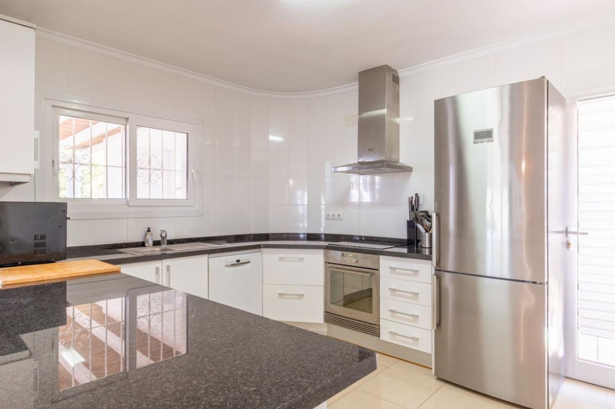 Properties for sale and rent in Spain photo 5