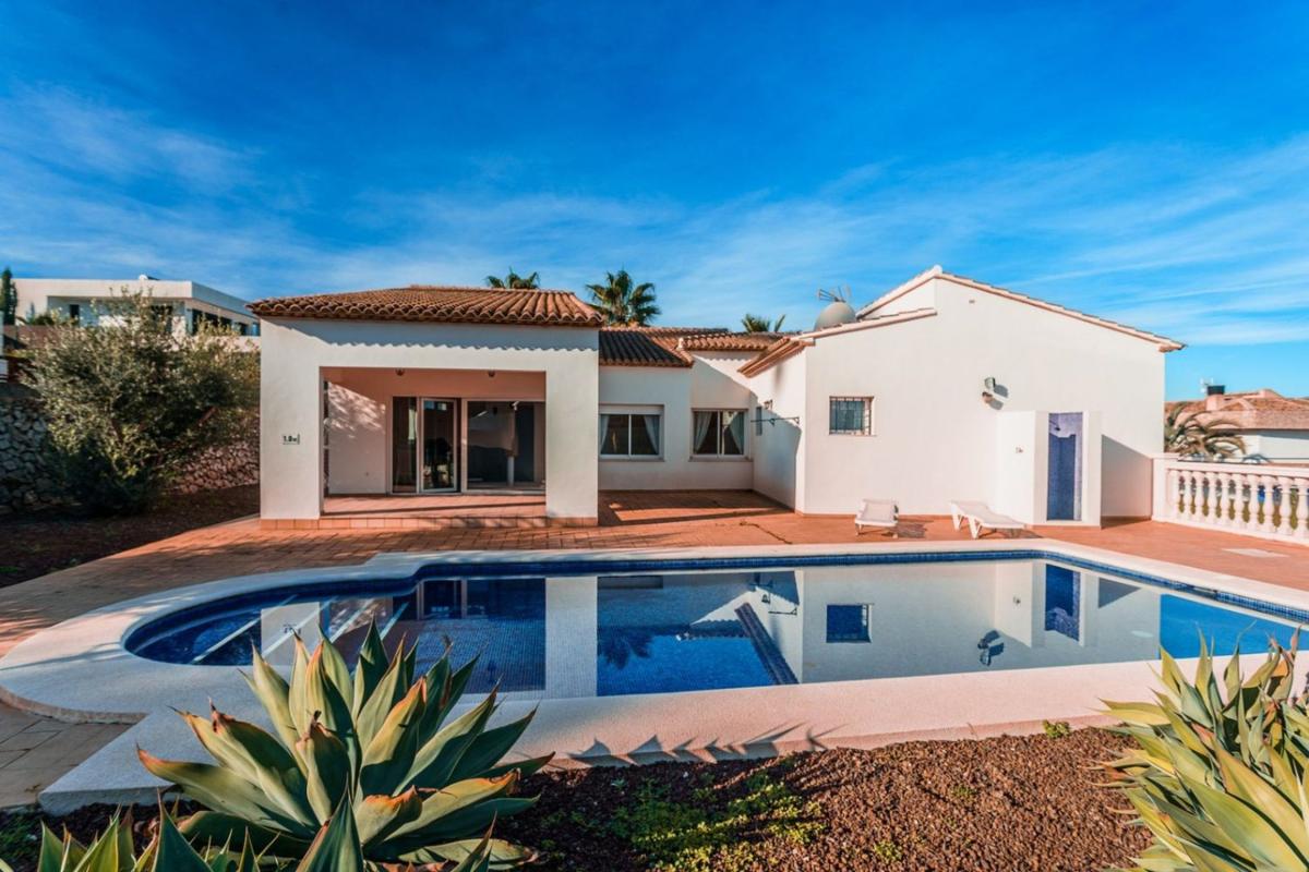 Sale of independent chalet in Casa o chalet en Centro Ciudad, Jávea/Xàbia, Jávea/Xàbia
photo 2