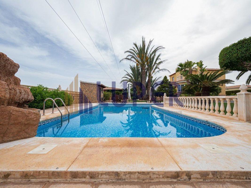 Properties for sale and rent in Spain photo 5