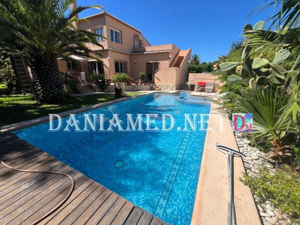 Частный шале на продаже в Casa o chalet en Devesses - Monte Pego, Denia, Дения photo 1