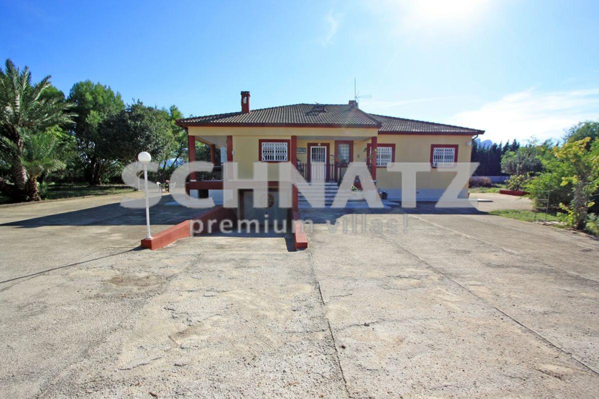 Sale of independent chalet in Casa o chalet en Els Poblets, Els Poblets
photo 4