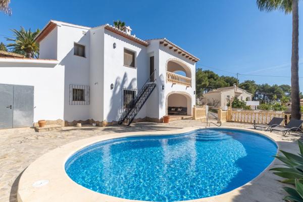 Independent chalet for sale in Casa o chalet en Moravit-Cap Blanc, Moraira, Moraira
 photo 1