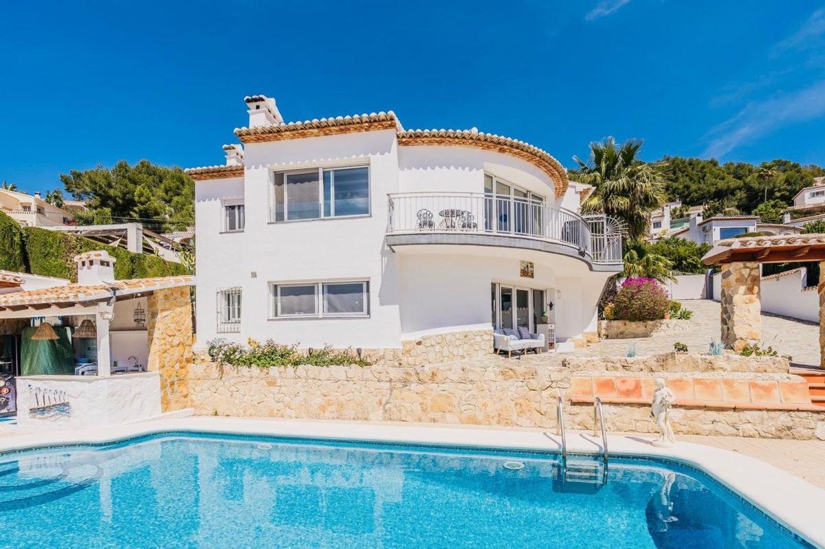 Propiedades en venta y alquiler en España photo 1