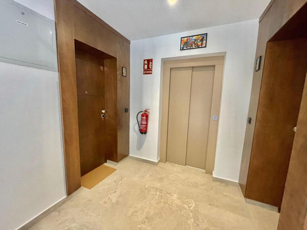 Продажа квартиры на Piso en Calas de Santiago Bernabeu, Santa Pola, Санта Пола
photo 3