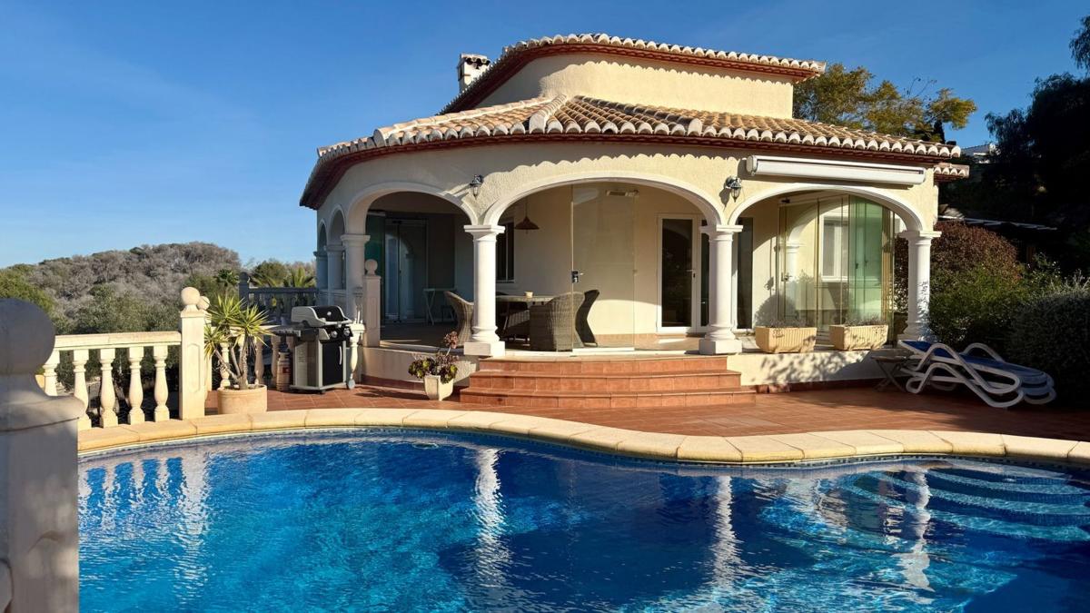 Properties for sale and rent in Spain photo 2