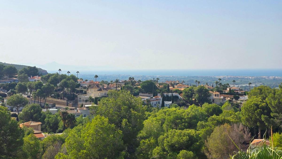 Properties for sale and rent in Spain photo 2