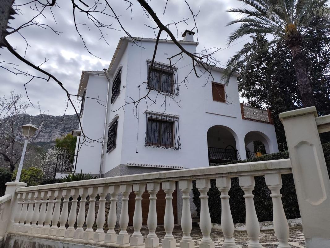 Propiedades en venta y alquiler en España photo 2