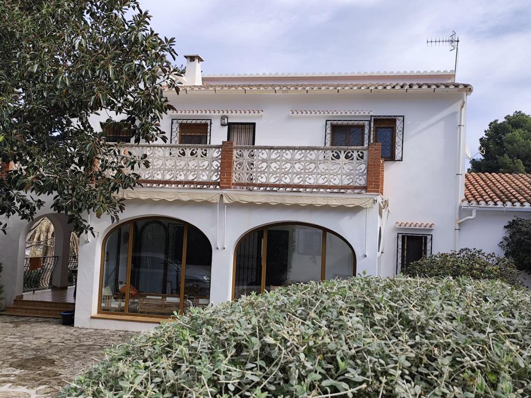 Propiedades en venta y alquiler en España photo 4