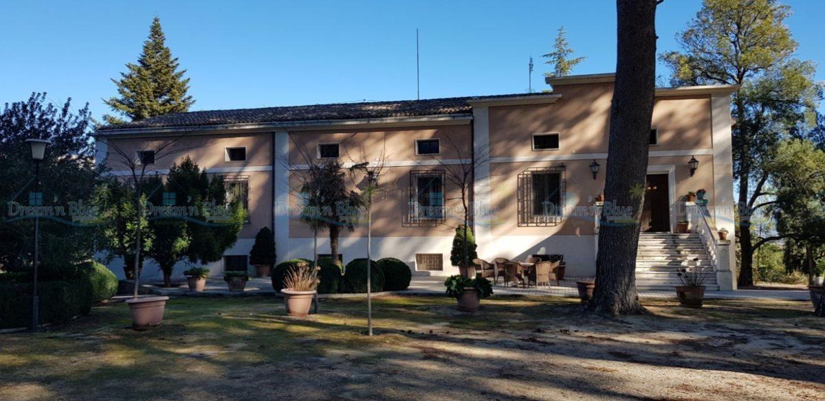 Propiedades en venta y alquiler en España photo 3