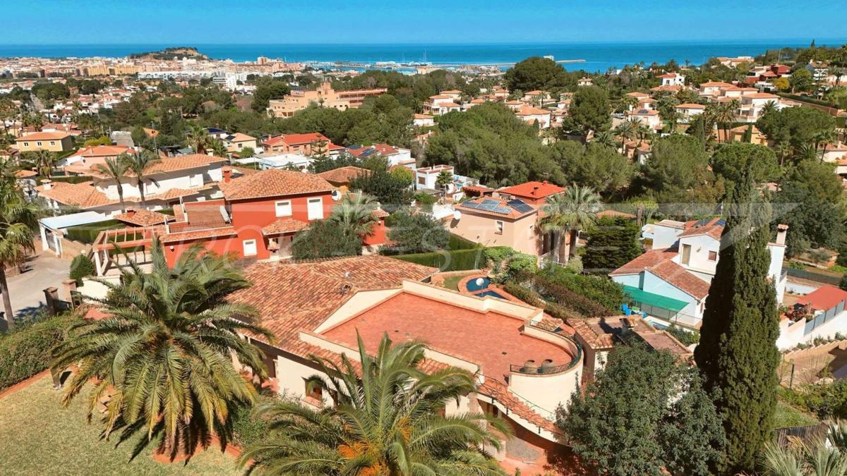 Sale of independent chalet in Casa o chalet en El Montgó, Denia, Denia
photo 2