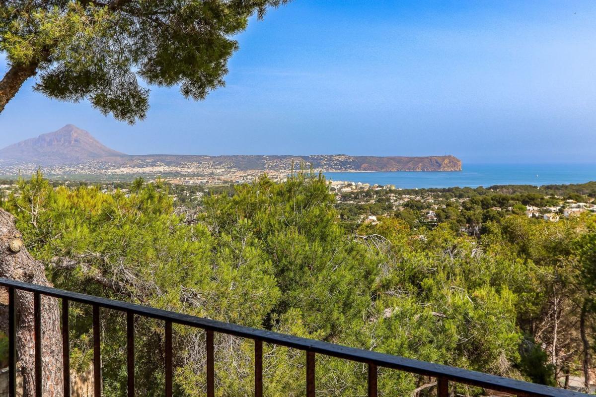 Properties for sale and rent in Spain photo 3