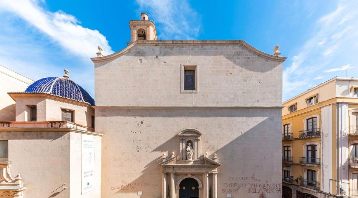 Venta de piso en Piso en Casco Histórico-Santa Cruz, Alicante / Alacant, Alicante / Alacant
photo 5