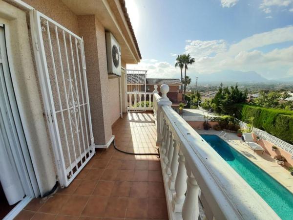 Casa o chalet independiente en Zona Sierra Helada, Benidorm thumbnail 3