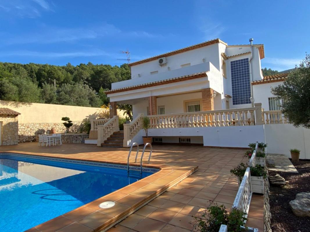 Sale of independent chalet in Casa o chalet en Orba, Orba
photo 1