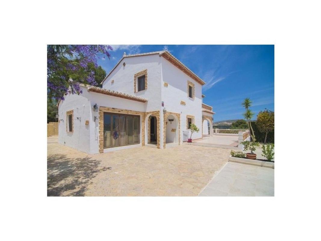 Propiedades en venta y alquiler en España photo 1