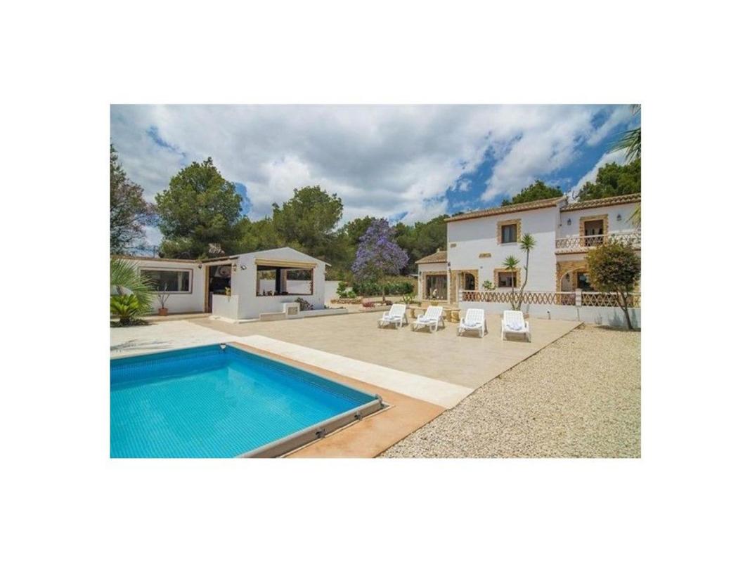 Propiedades en venta y alquiler en España photo 2