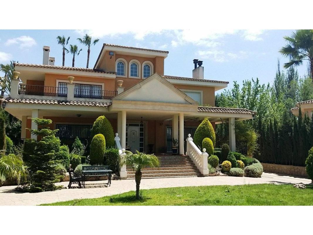 Properties for sale and rent in Spain photo 1
