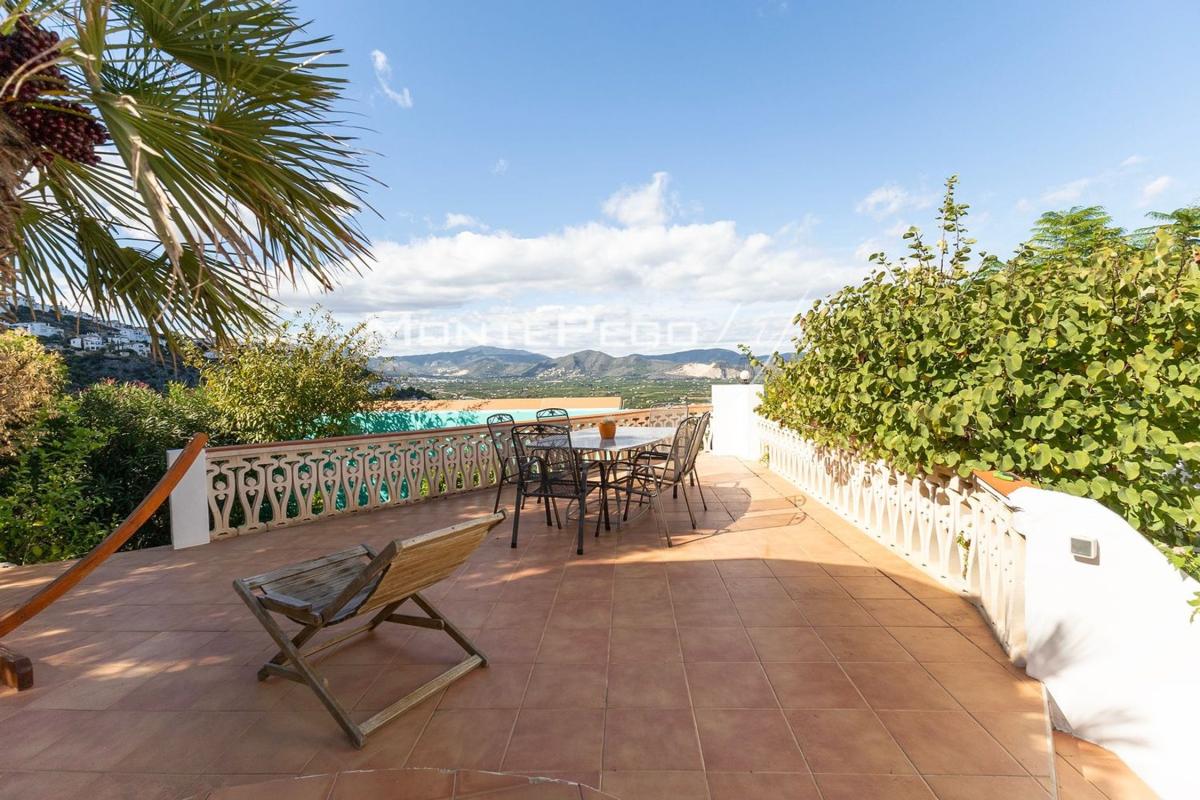 Properties for sale and rent in Spain photo 4