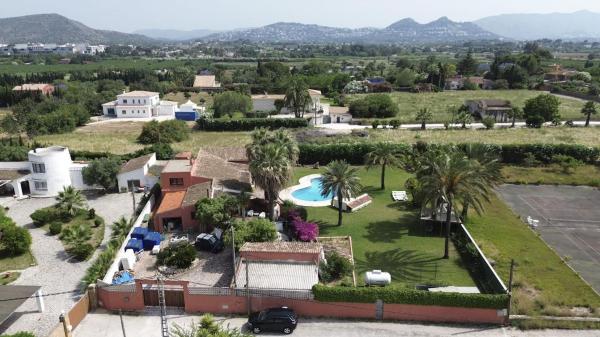 Chalet wolnostojący na sprzedaż w  Casa o chalet en Partida Beniadla, La Xara - La Sella - Jesús Pobre, Denia, Dénia photo 1
