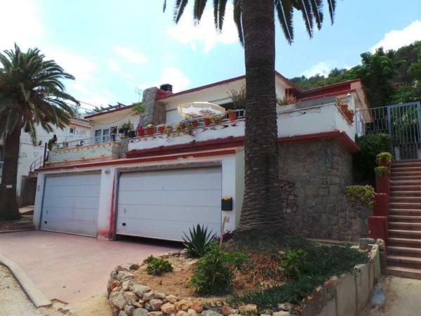 Chalet adosado en Les Rotes/Las Rotas, Denia photo 1