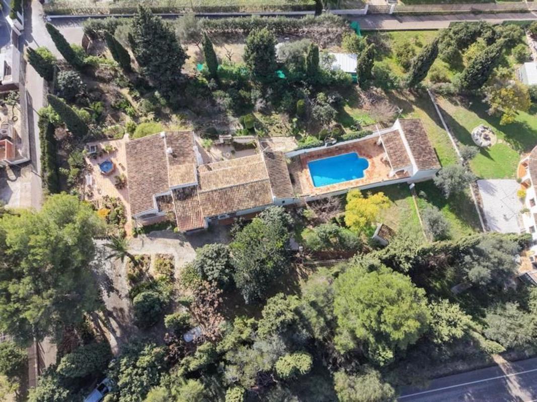 Properties for sale and rent in Spain photo 3