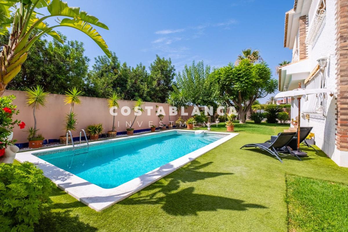 Venta de chalet independiente en Casa o chalet en Partida Fabraquet, La Font - Mezquitas, San Juan de Alicante, San Juan de Alicante
 photo 2