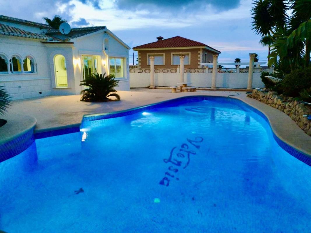 Properties for sale and rent in Spain photo 1