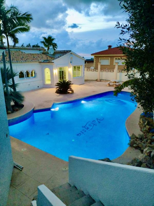 Properties for sale and rent in Spain photo 2