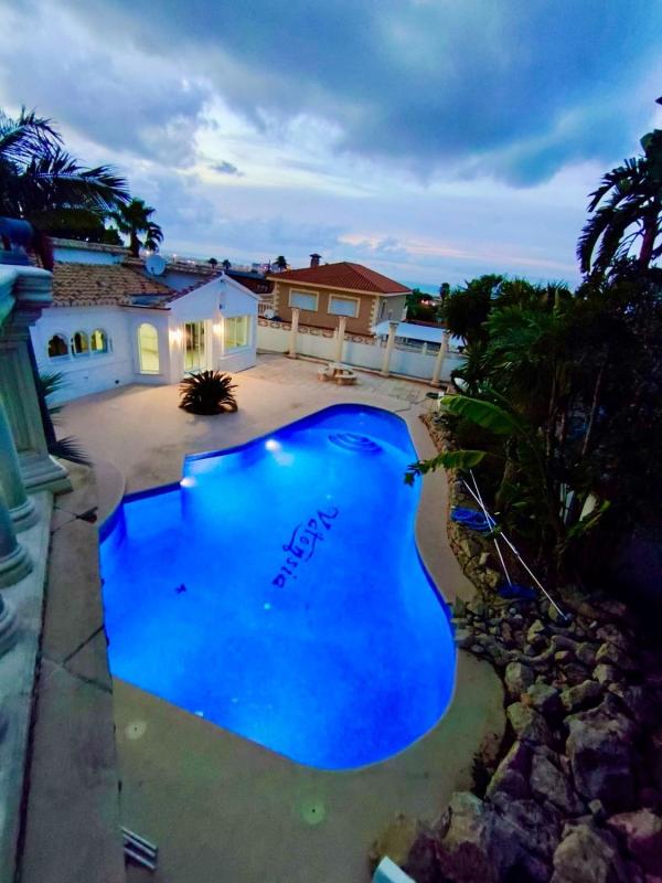 Properties for sale and rent in Spain photo 3