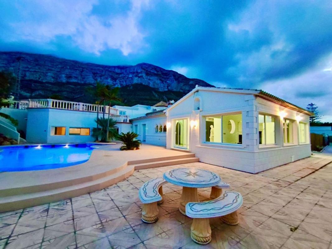 Properties for sale and rent in Spain photo 4