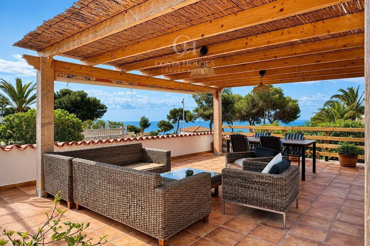 Properties for sale and rent in Spain photo 4