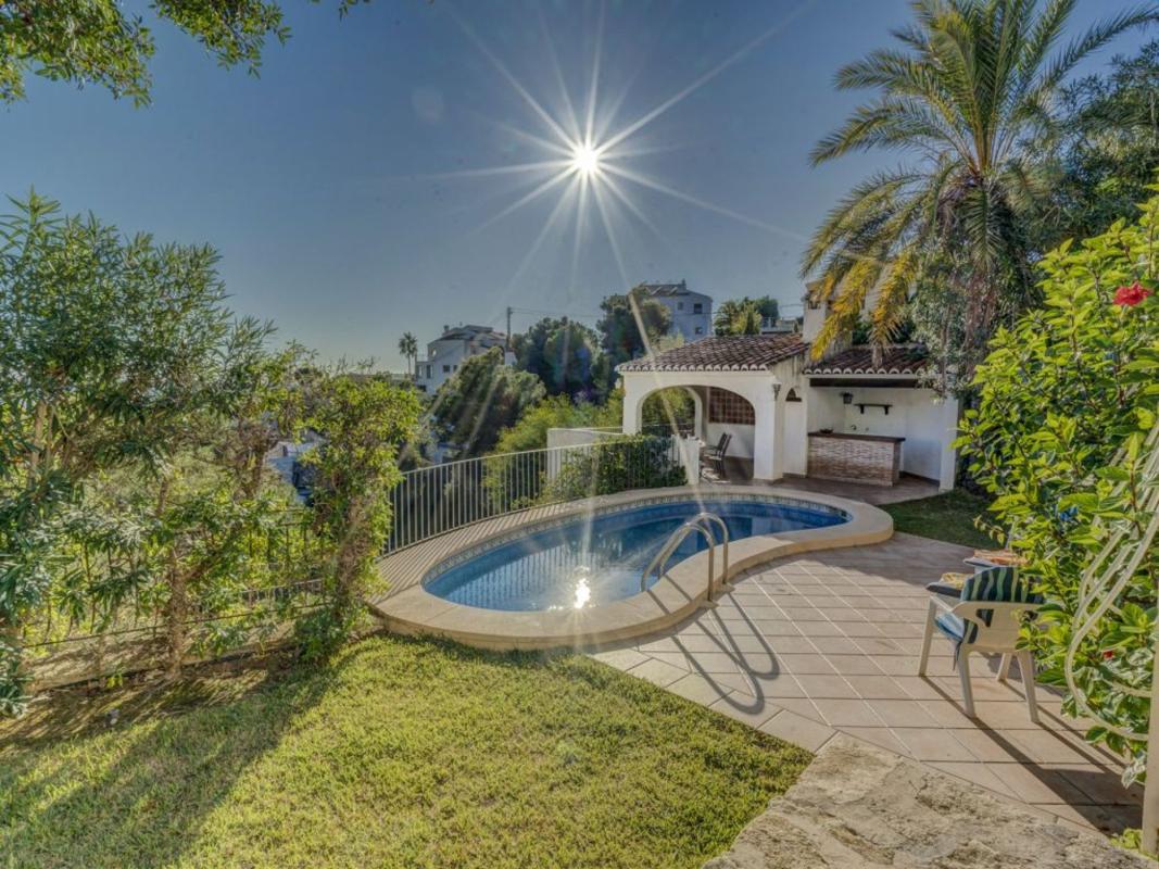 Продажа отдельного шале в Casa o chalet en Calle de la Guatla, La Granadella - Costa Nova, Jávea/Xàbia, Хавья/Хабия photo 1
