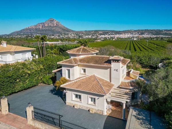 Частный шале на продаже в Casa o chalet en Calle Ibn Al-Labbana, Sol de Este - Puerta Fenicia, Jávea/Xàbia, Хавья/Хабия thumbnail 2