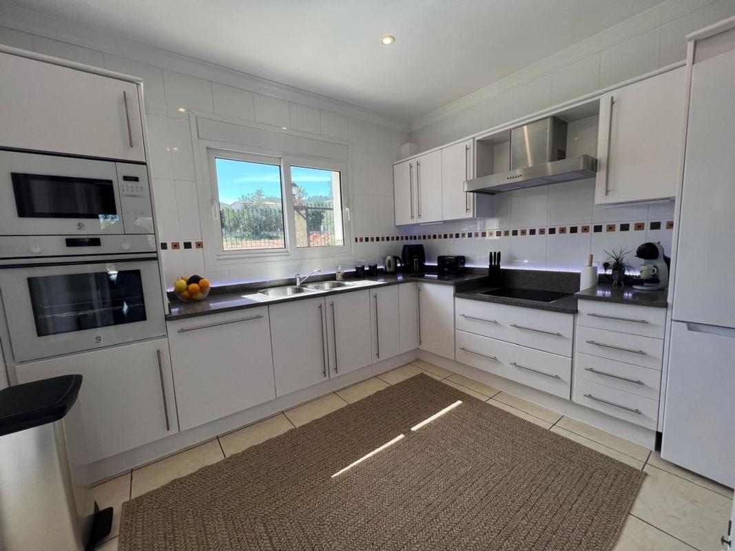 Продажа отдельного шале в  Casa o chalet en Sol de Este - Puerta Fenicia, Jávea/Xàbia, Хавья/Хабия photo 5