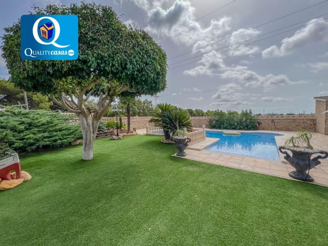 Properties for sale and rent in Spain photo 1