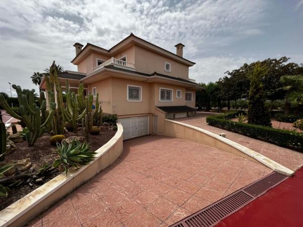 Casa o chalet independiente en Maitino-Perleta, Elche / Elx thumbnail 2