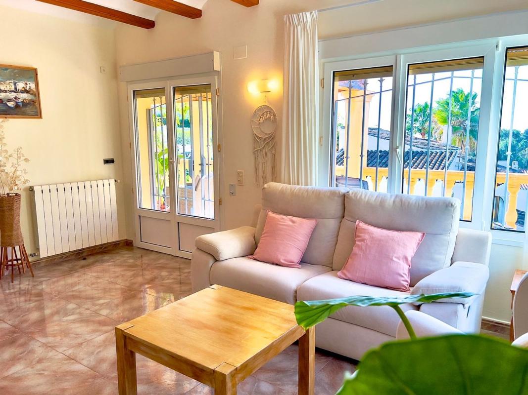 Properties for sale and rent in Spain photo 3